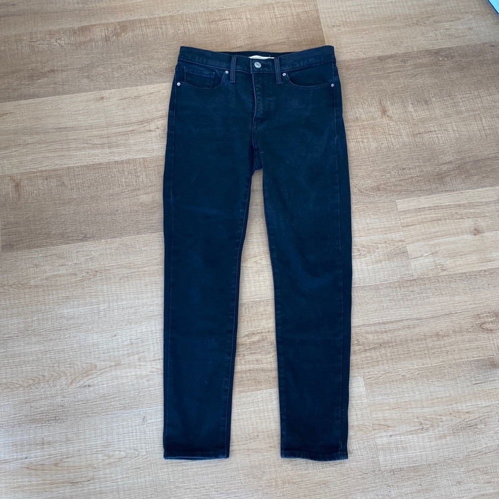 Levi’s 311 Shaping Skinny jeans washed black womens size 27